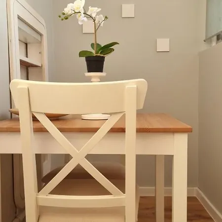 Art D'aimer アパート Sajmiste